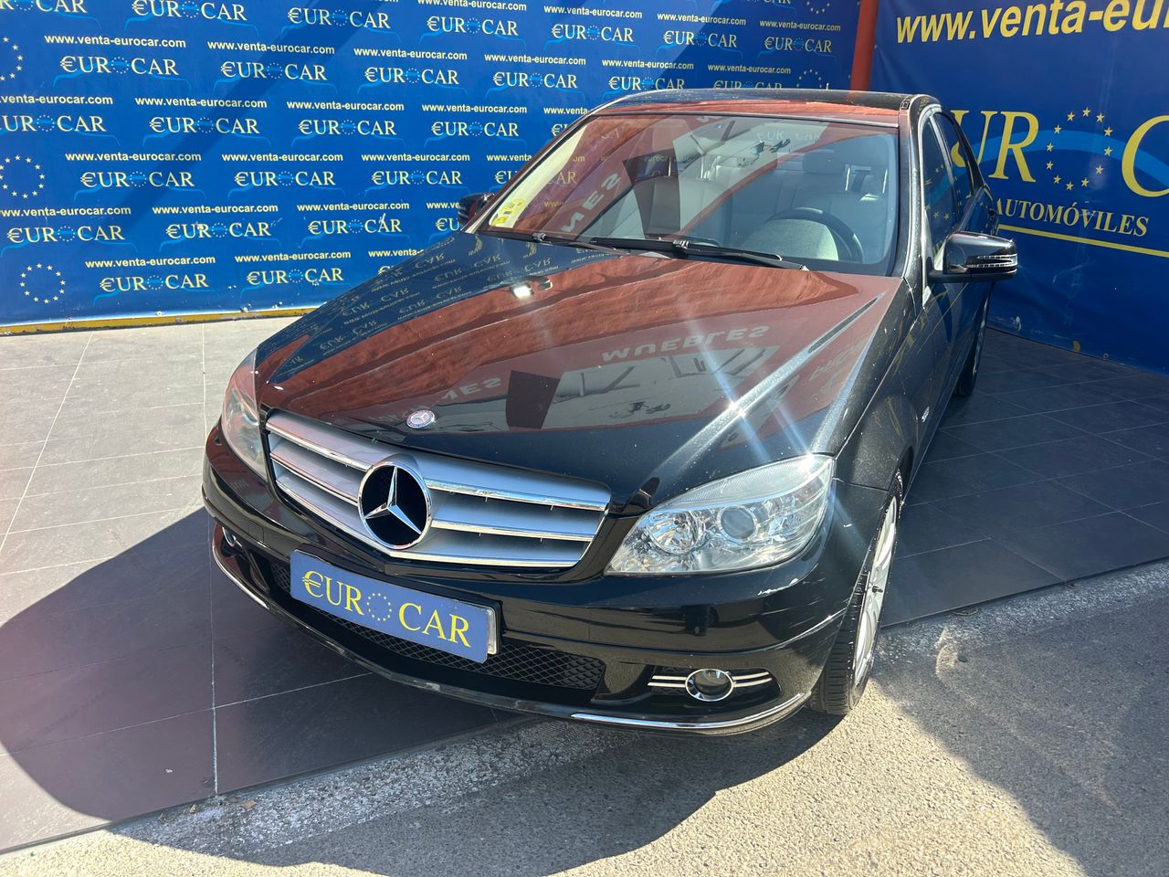 mercedes clase c 2011 / foto grande (3)