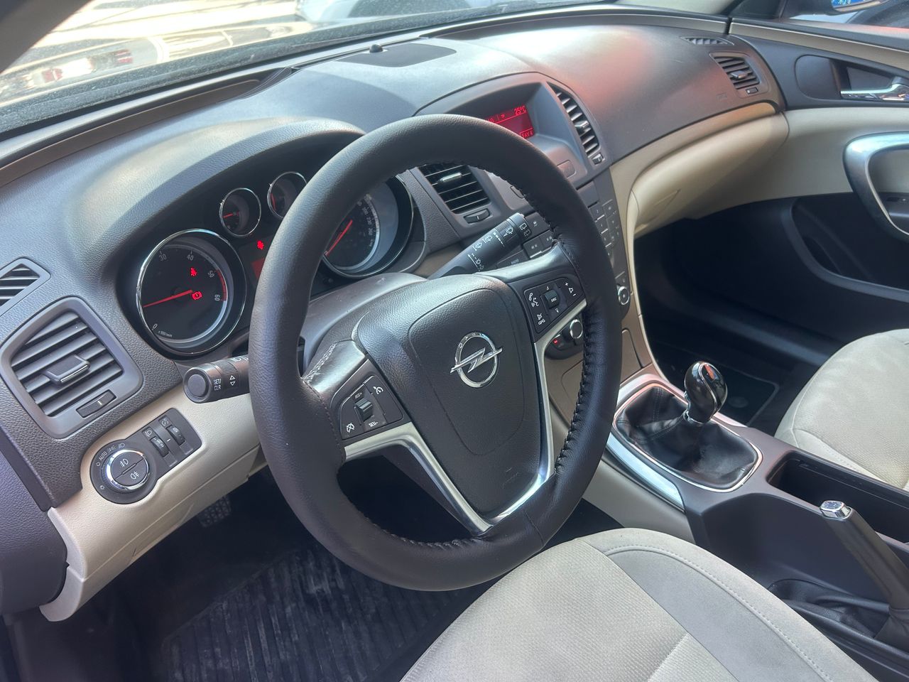 Opel Insignia 2.0 TDCI - foto 10