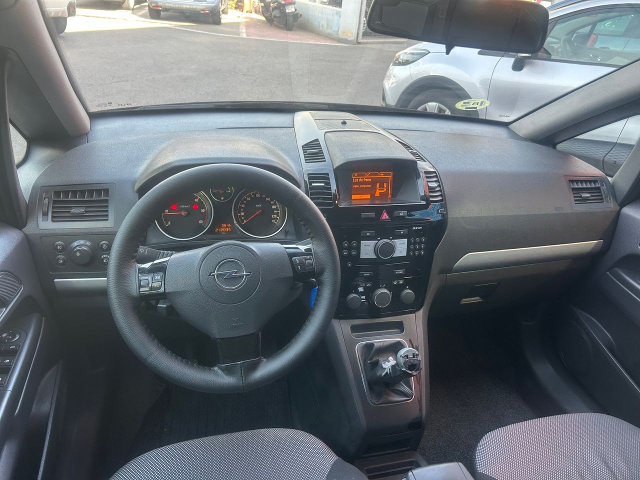 Opel Zafira 1.7 CDTI - foto 17