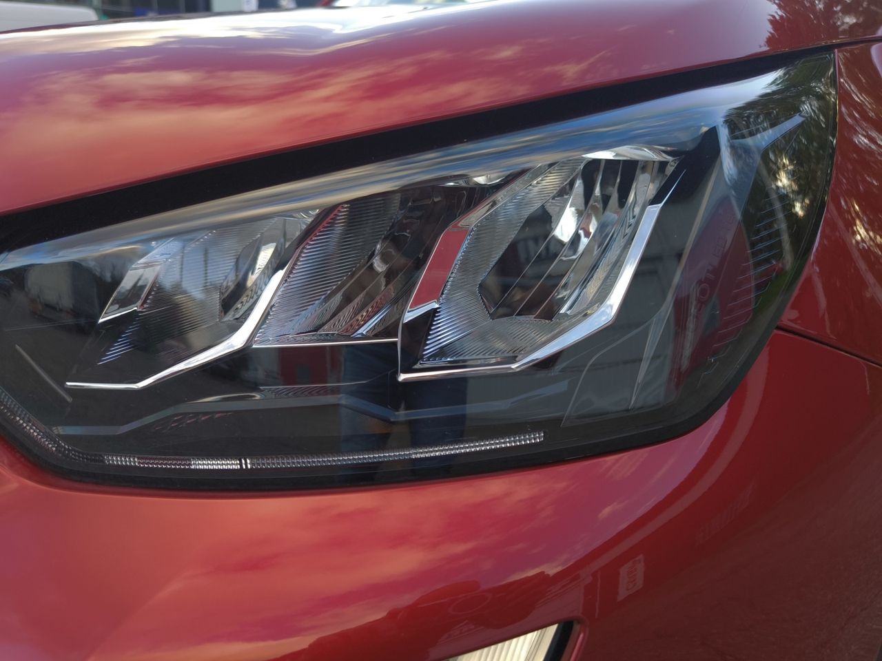 Peugeot e-2008 ALLURE ELECTRICO  - Foto 2