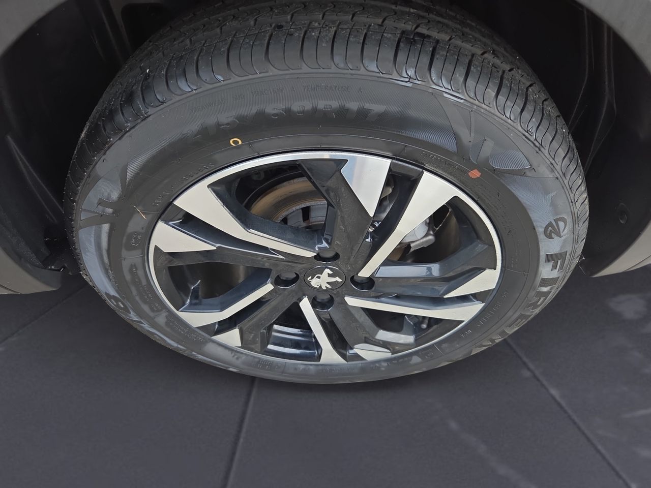 Peugeot 2008 ALLURE PACK BLUE HDI 110 CV  - Foto 2