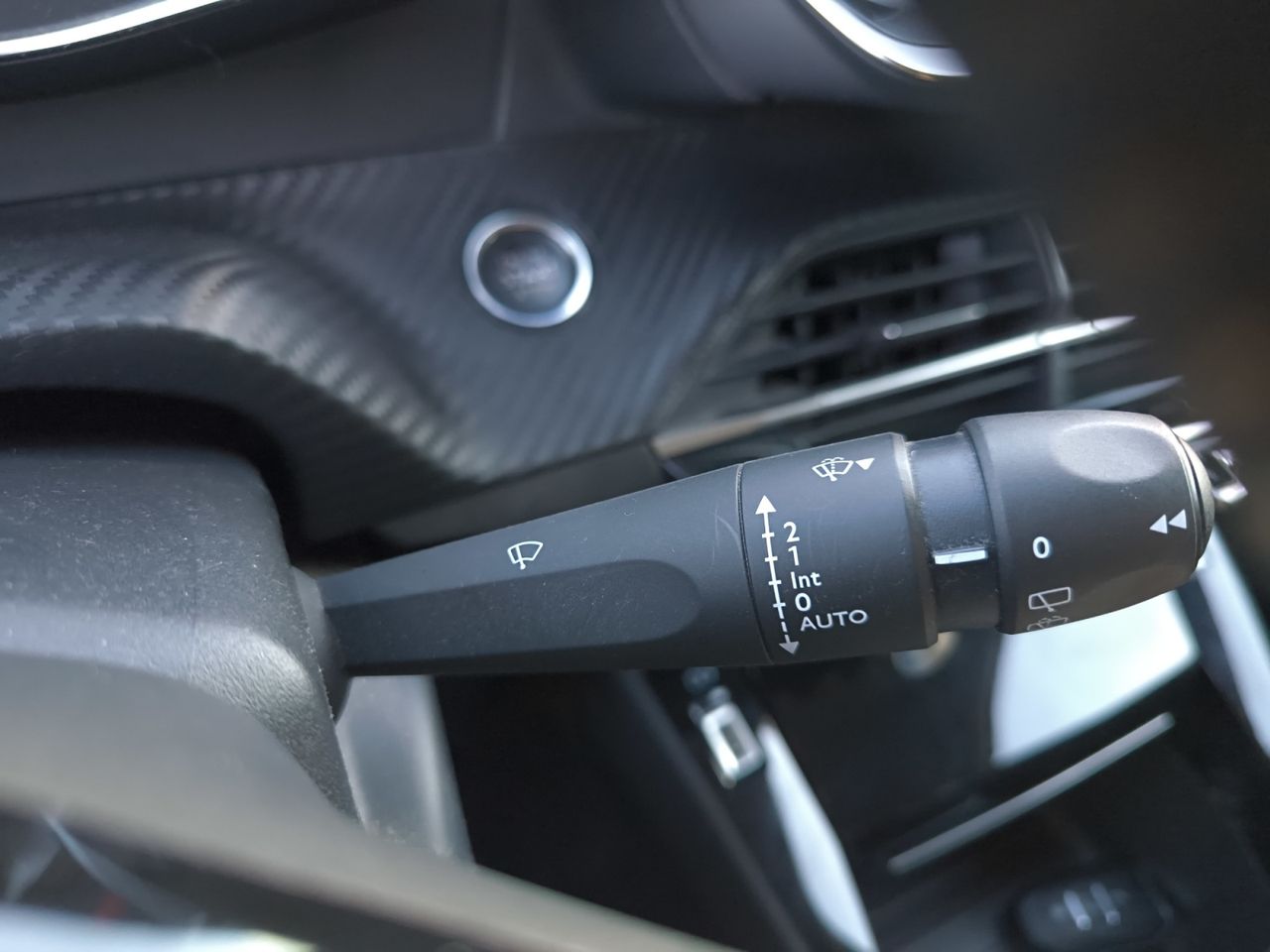 Peugeot 2008 ALLURE PACK BLUE HDI 110 CV  - Foto 2