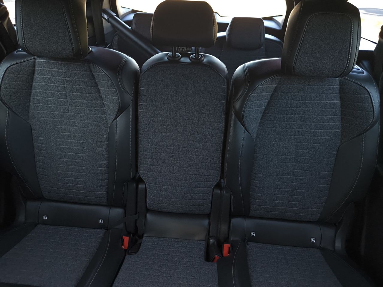 Peugeot 5008 ALLURE HYBRID 145 e DCS6  - Foto 2