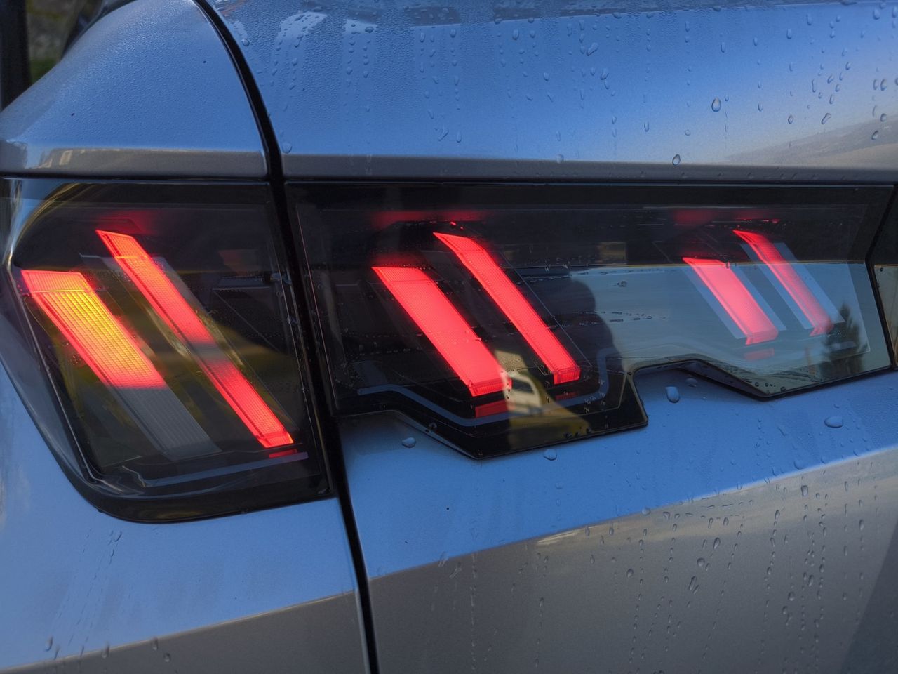 Peugeot 5008 ALLURE HYBRID 145 e DCS6  - Foto 2