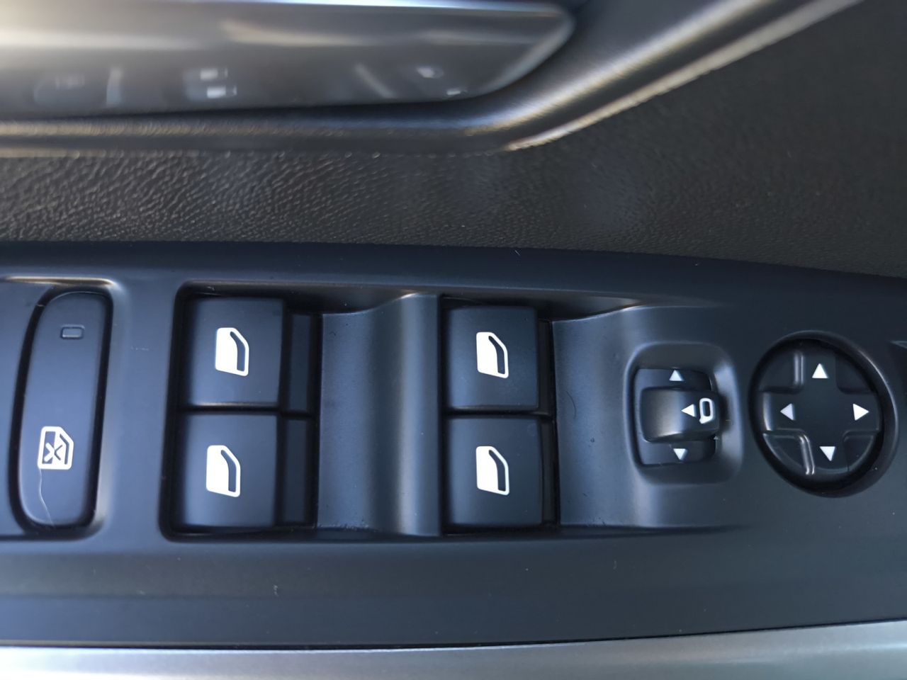 Peugeot 3008 Hybrid ALLURE HYBRID 145 eDCS6  - Foto 2