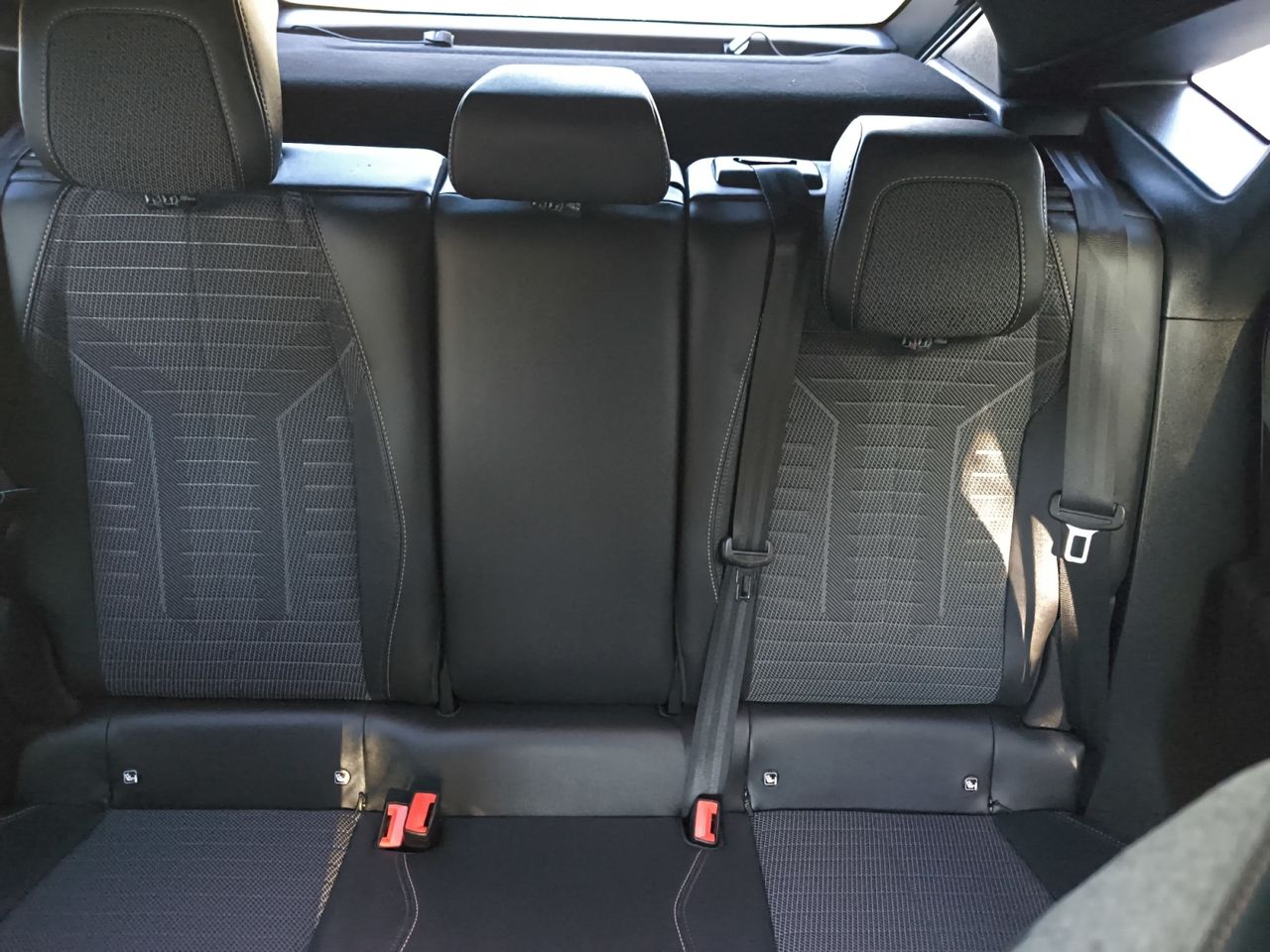 Peugeot 3008 Hybrid ALLURE HYBRID 145 eDCS6  - Foto 2