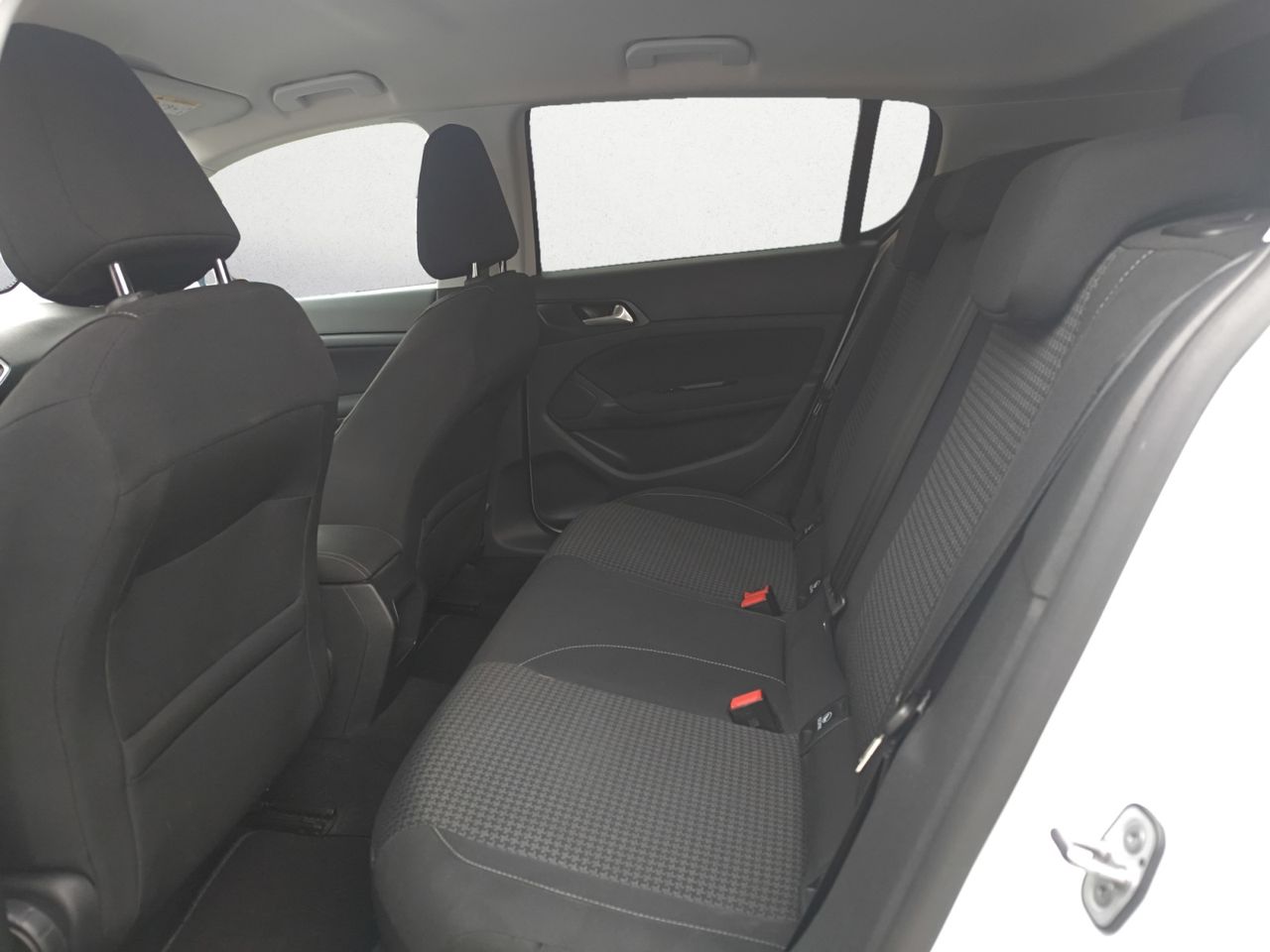 Peugeot 308 ACTIVE PACK BLUE HDI 100 CV  - Foto 2