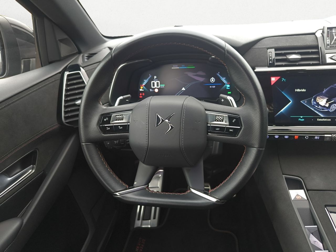 DS DS 7 CROSSBACK E TENSE 225 PERFORMANCE LINE  - Foto 2