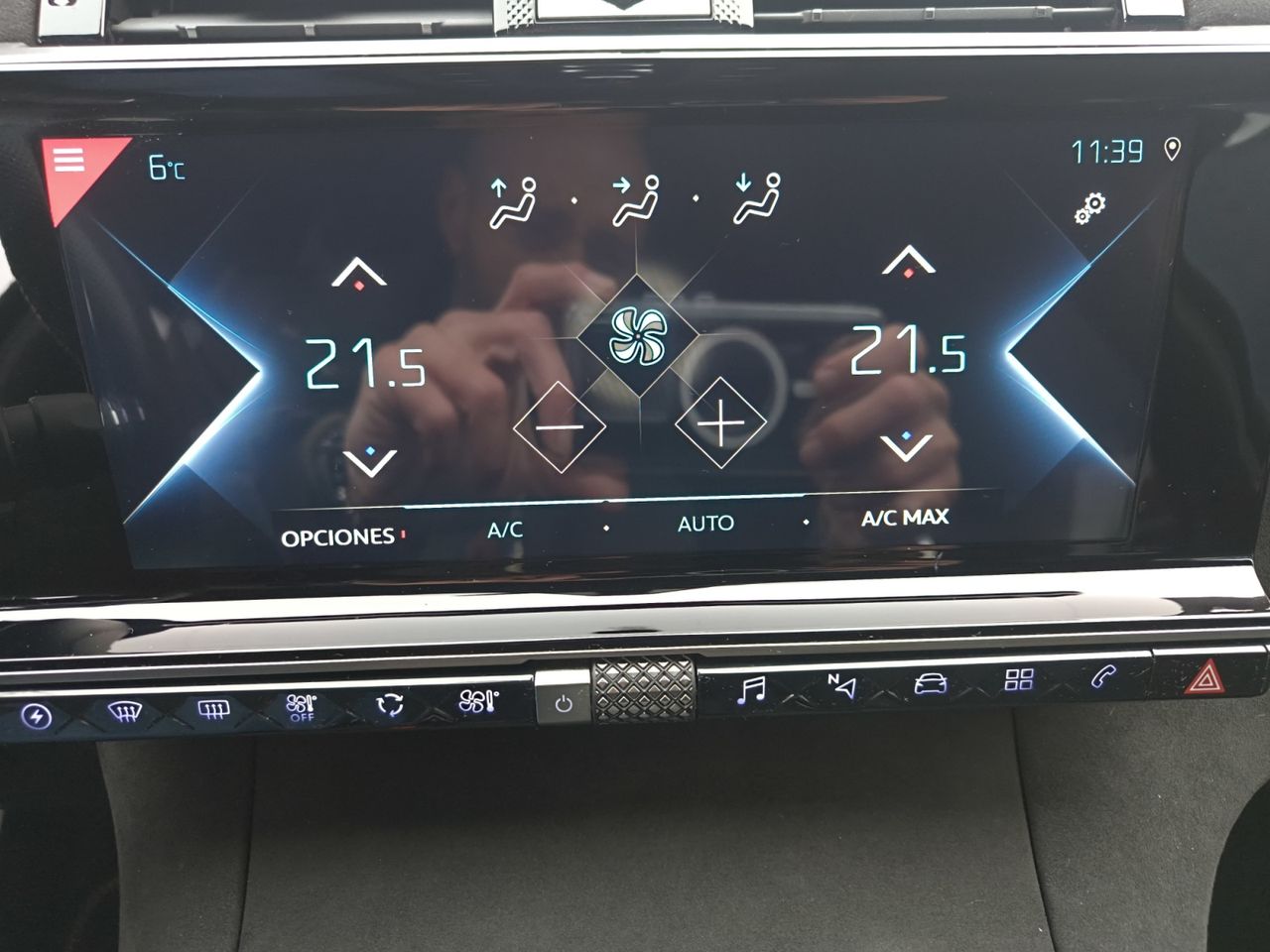 DS DS 7 CROSSBACK E TENSE 225 PERFORMANCE LINE  - Foto 2