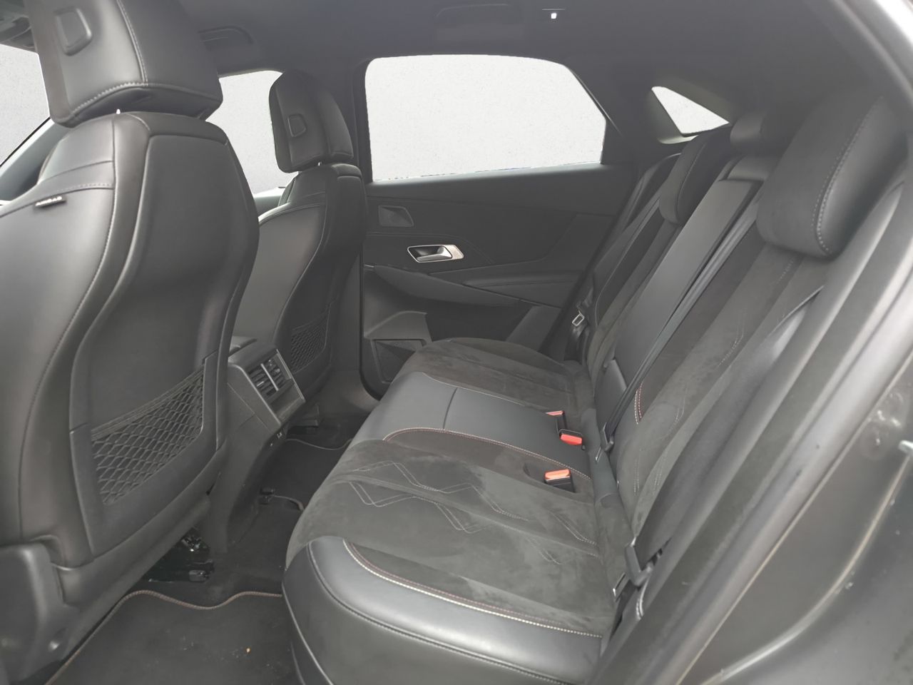 DS DS 7 CROSSBACK E TENSE 225 PERFORMANCE LINE  - Foto 2