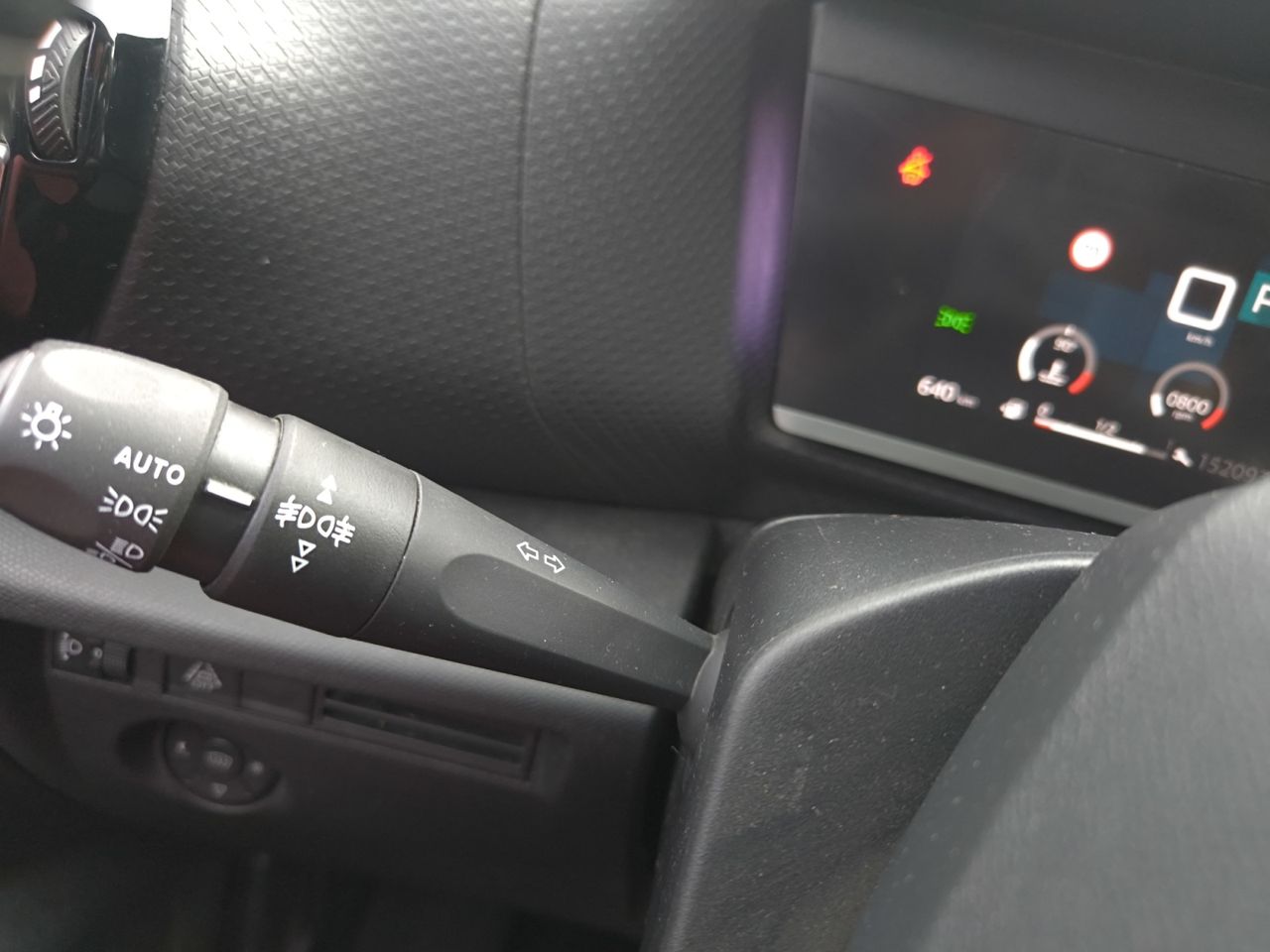 Citroën C4 FEEL PACK BLUE HDI 130 CV EAT8  - Foto 2