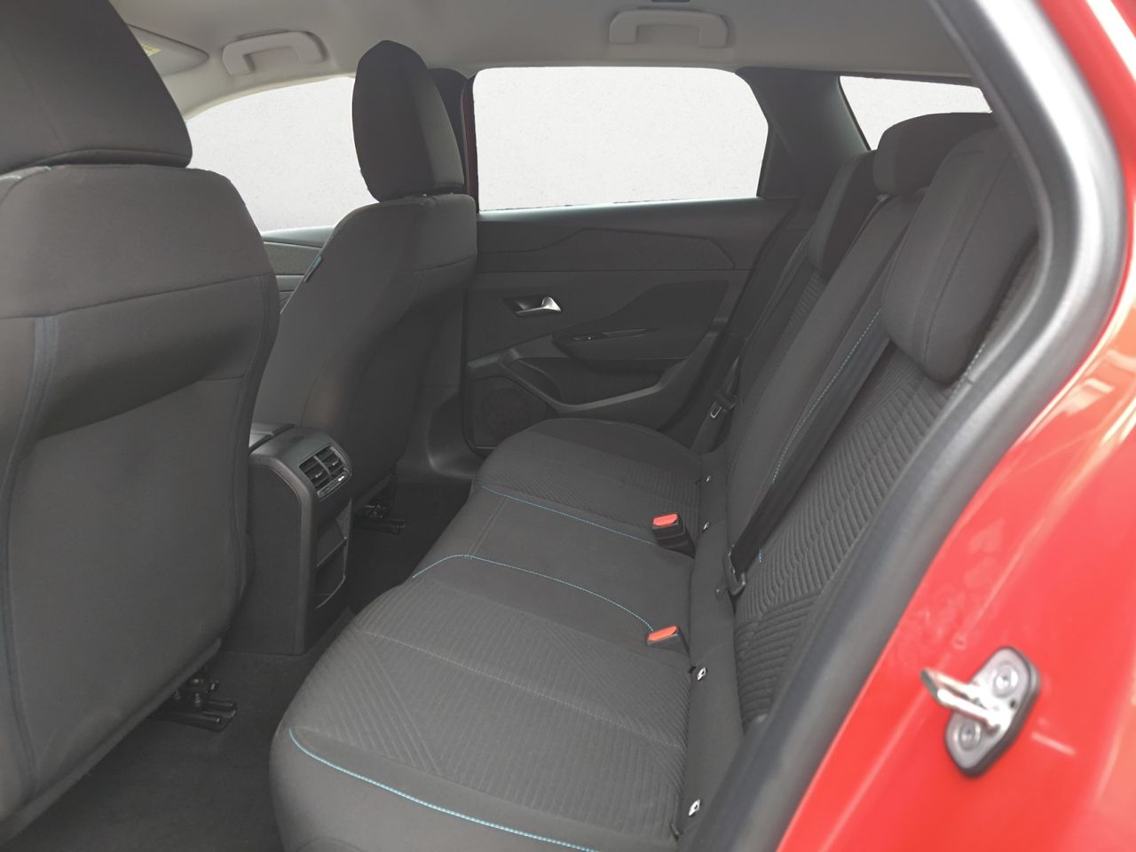 Peugeot 308 SW STYLE PURE TECH 130 CV EAT8  - Foto 2