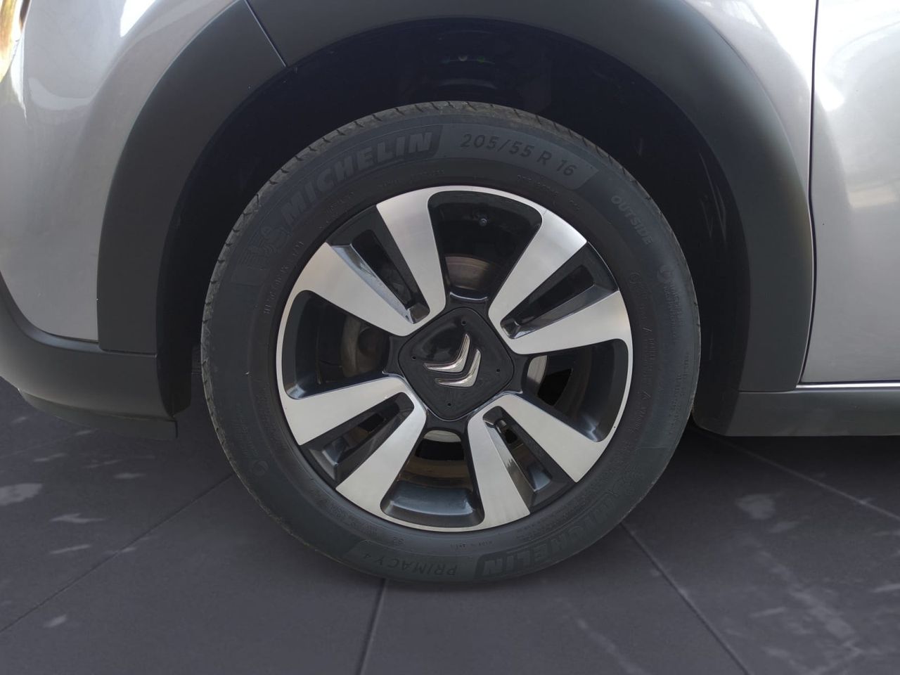 Citroën C3 C SERIES PURE TECH 83 CV  - Foto 2