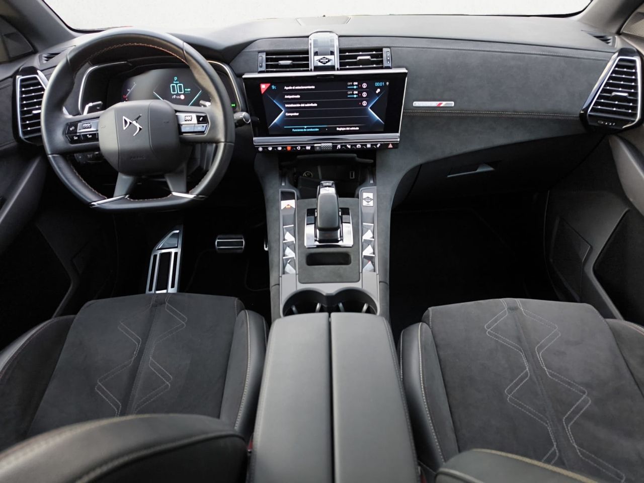 DS DS 7 1.6 ETENSE 300 PERF LINE AUTO 4WD 5P  - Foto 2