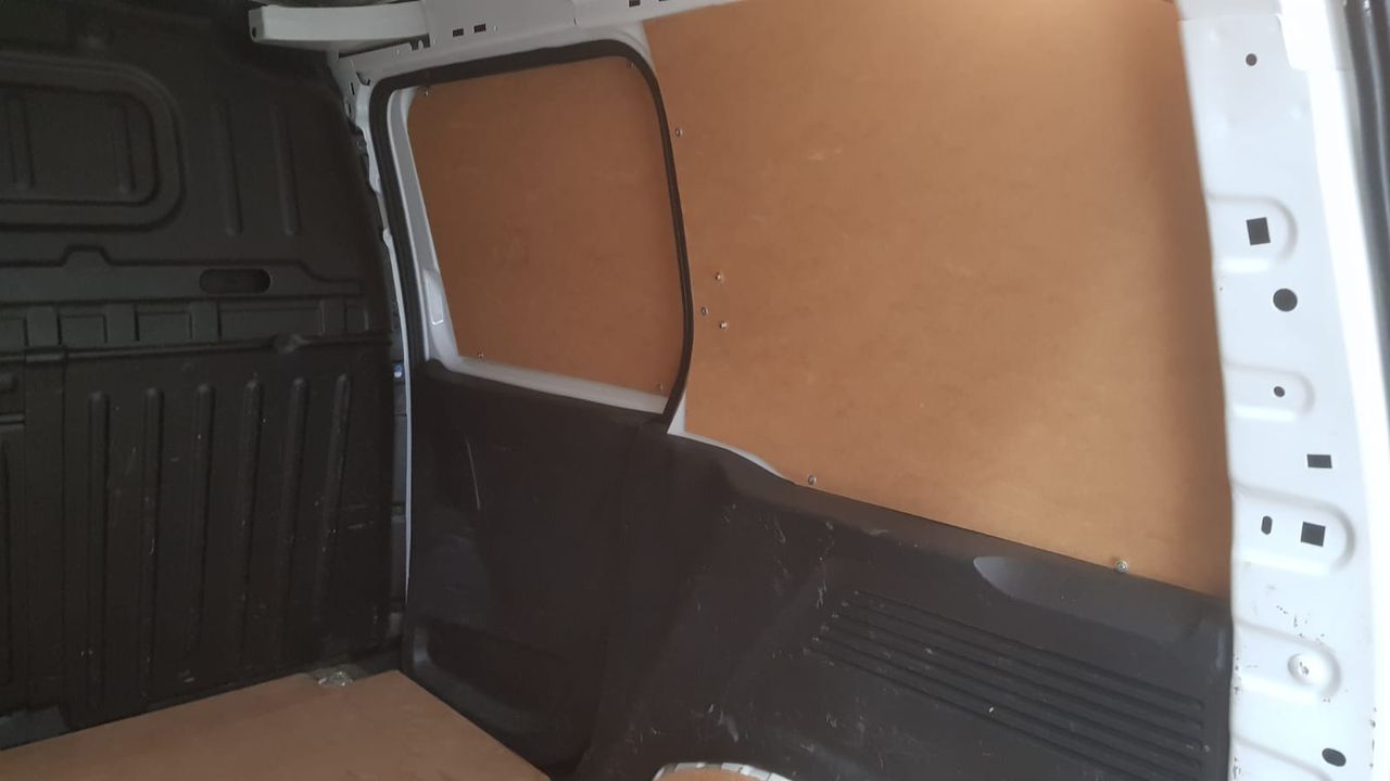 Citroën Berlingo BLUE HDI 74 KW 100 CV  - Foto 2