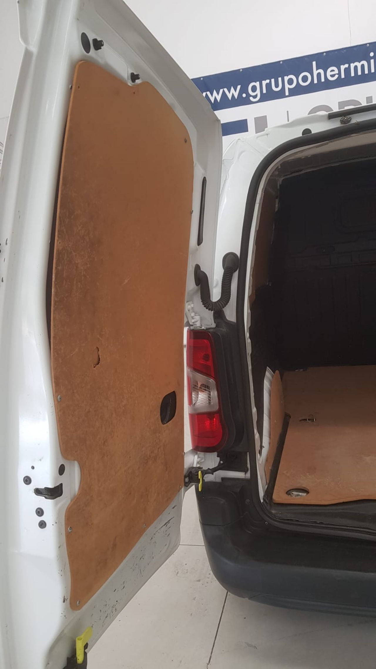 Citroën Berlingo BLUE HDI 74 KW 100 CV  - Foto 2