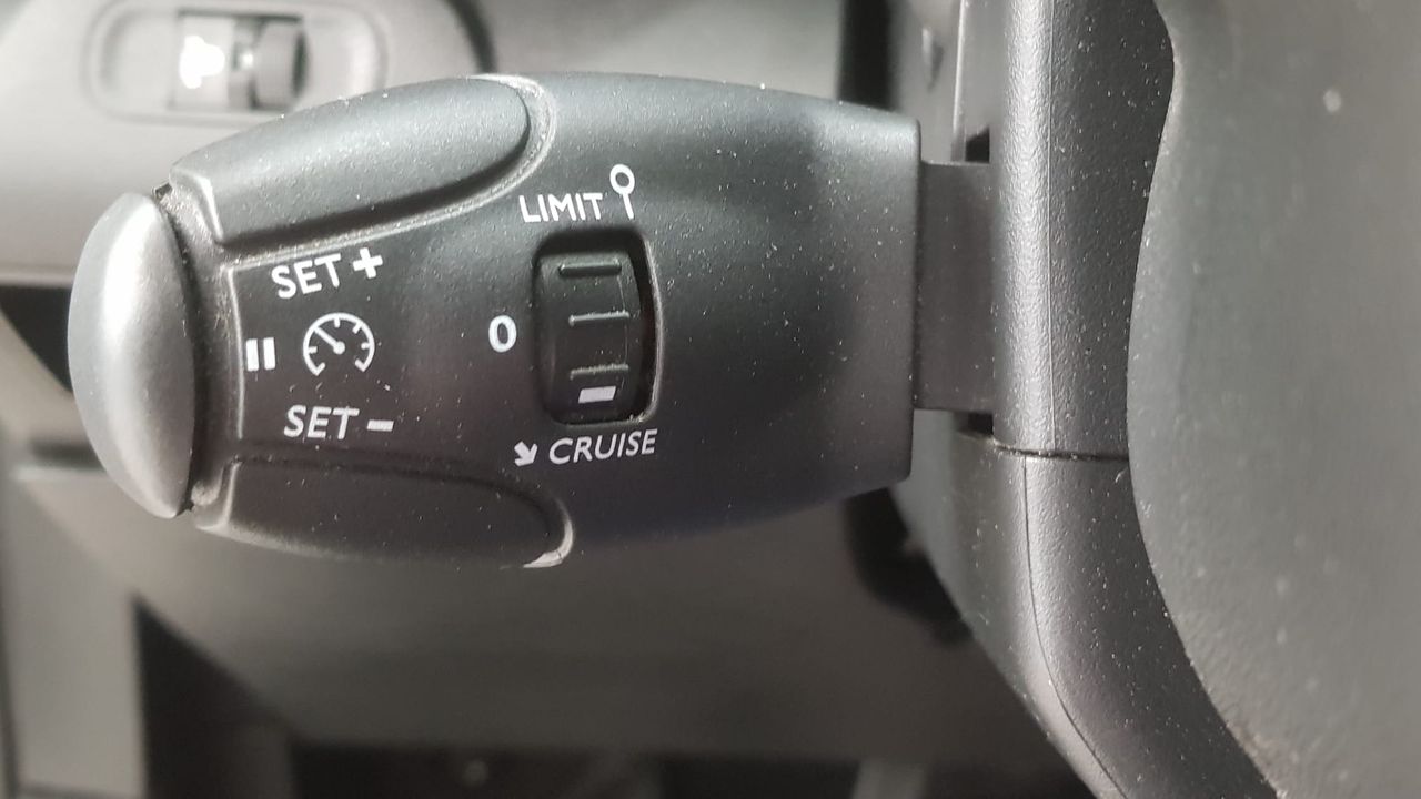 Citroën Berlingo BLUE HDI 74 KW 100 CV  - Foto 2