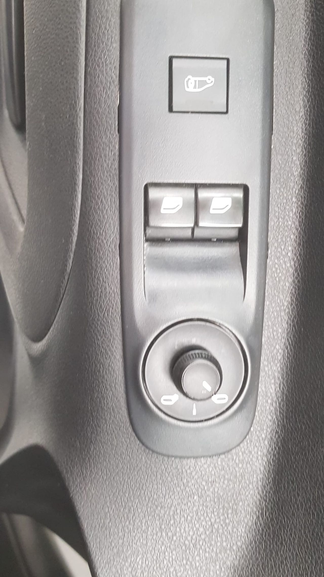 Citroën Berlingo BLUE HDI 74 KW 100 CV  - Foto 2