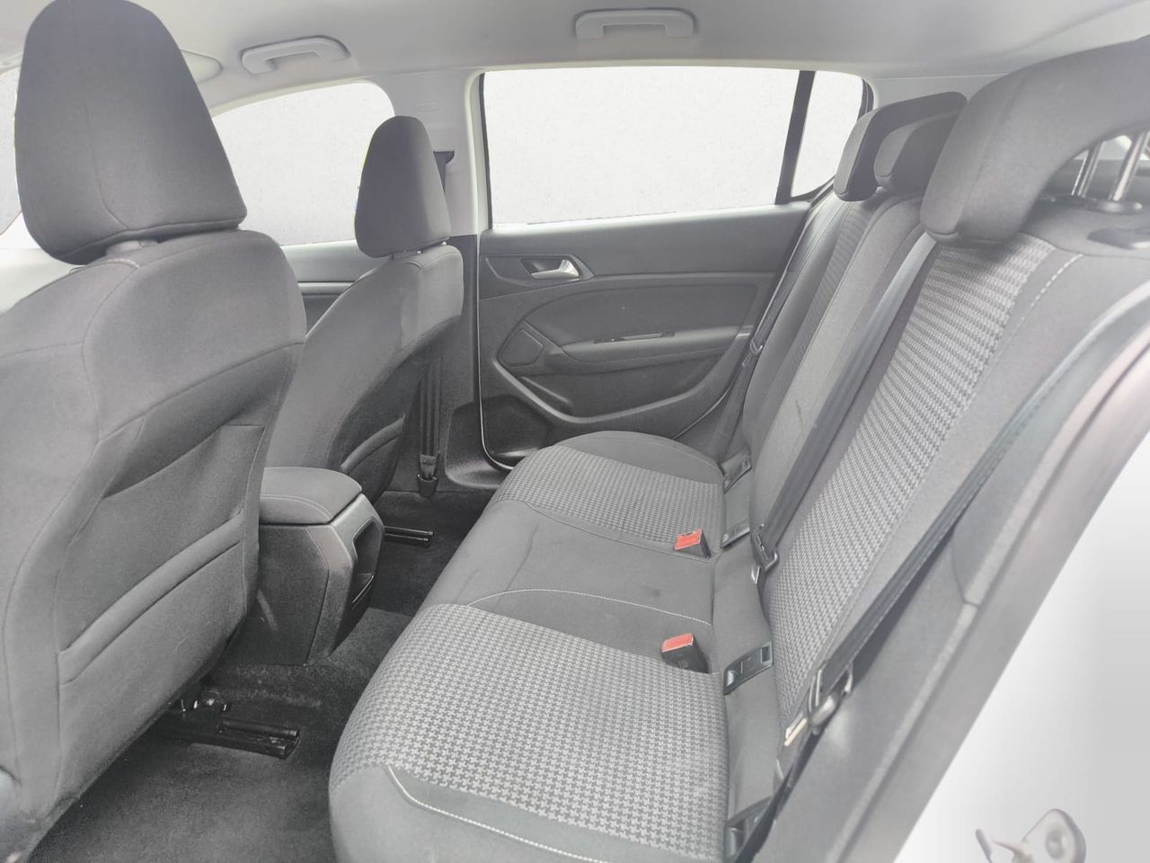 Peugeot 308 ACTIVE PACK BLUE HDI 100 CV  - Foto 2