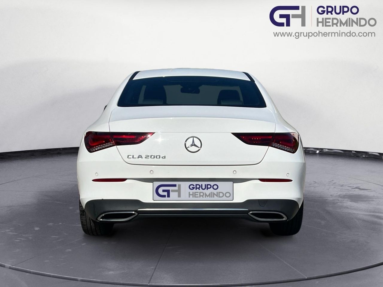 Mercedes Clase CLA 200 D DCT VENTAJ+ASIENTOS DEL CALEFAC + INT TELEFONOS  - Foto 2