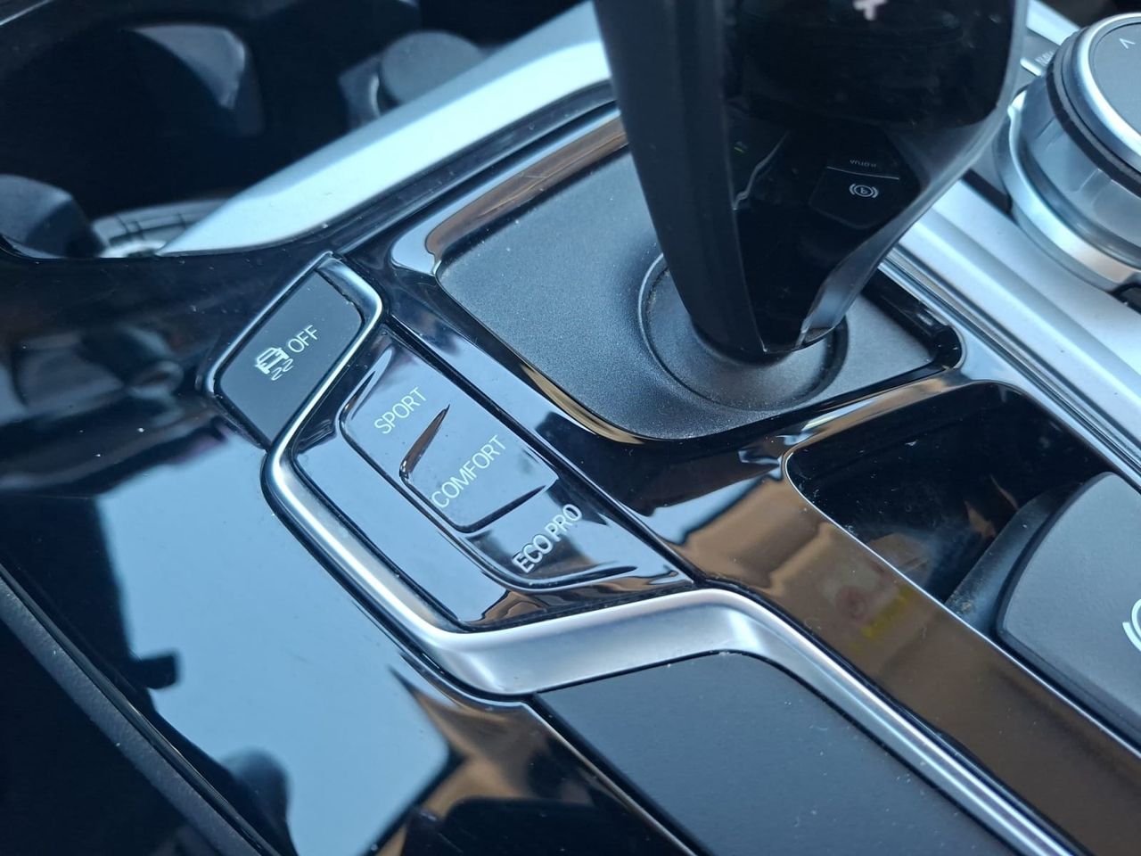 BMW X3 SDRIVE 18 D A ADVANTAGE  - Foto 2