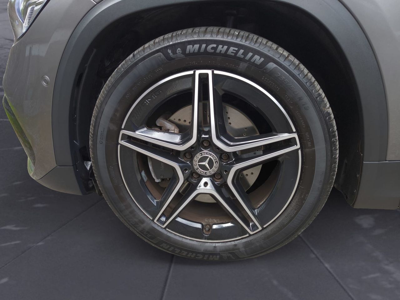 Mercedes GLA 200 D AMG LINE  - Foto 2