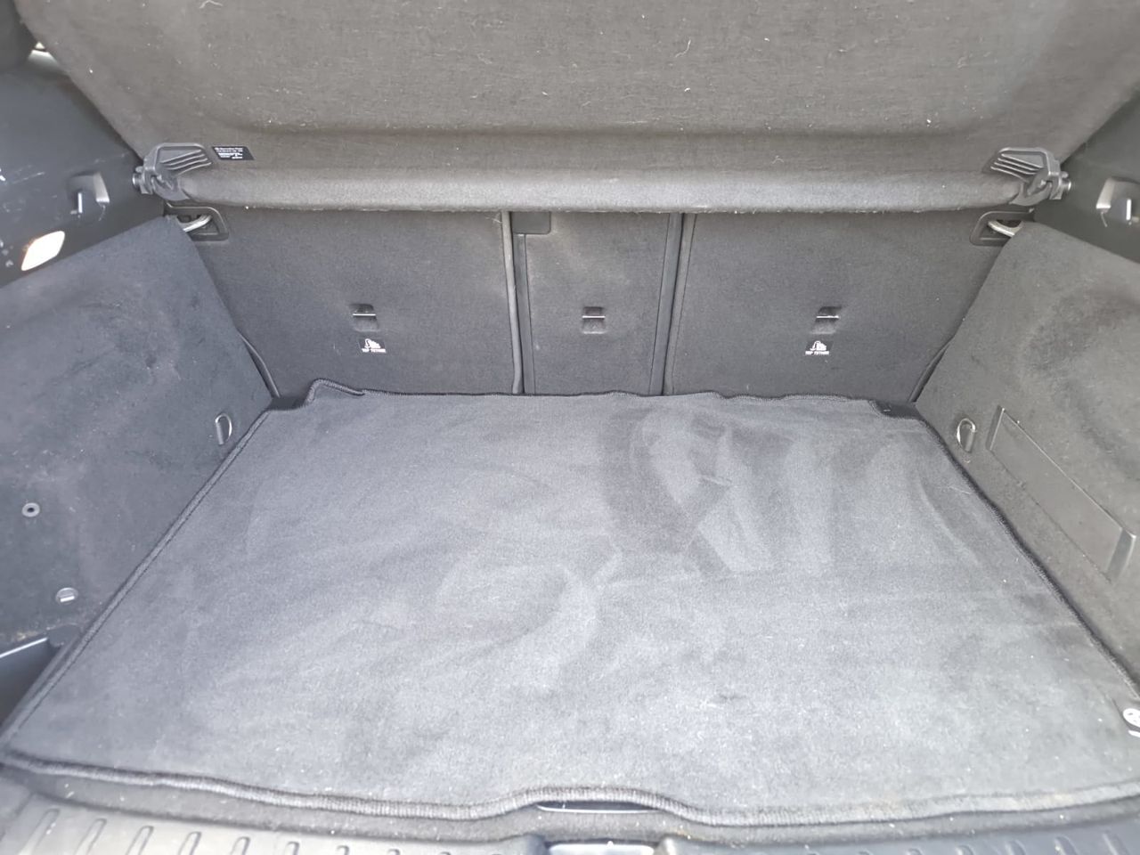 Mercedes GLA 200 D AMG LINE  - Foto 2