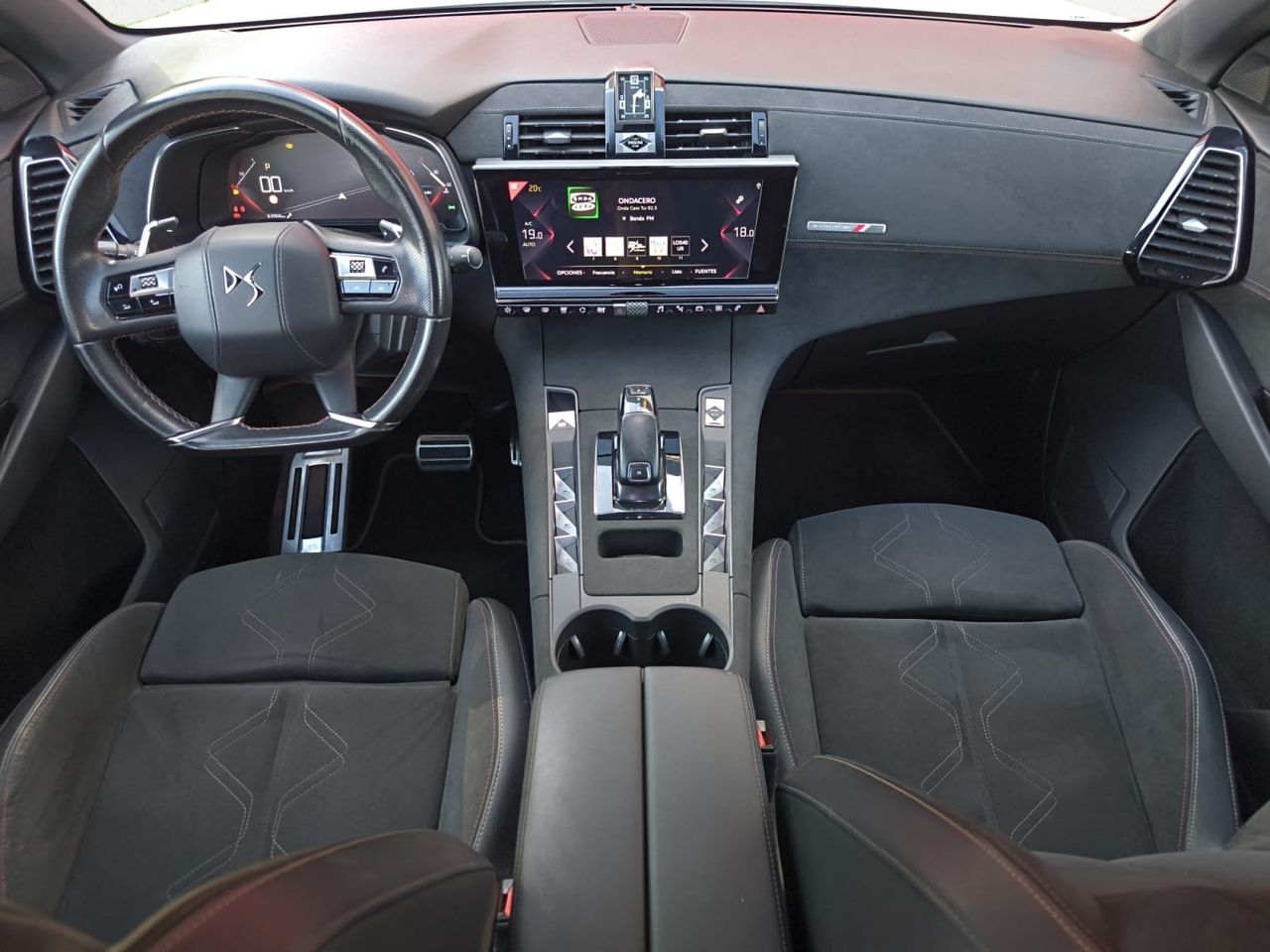 DS DS 7 CROSSBACK PURE TECH 180 CV PERFORMANCE  - Foto 2