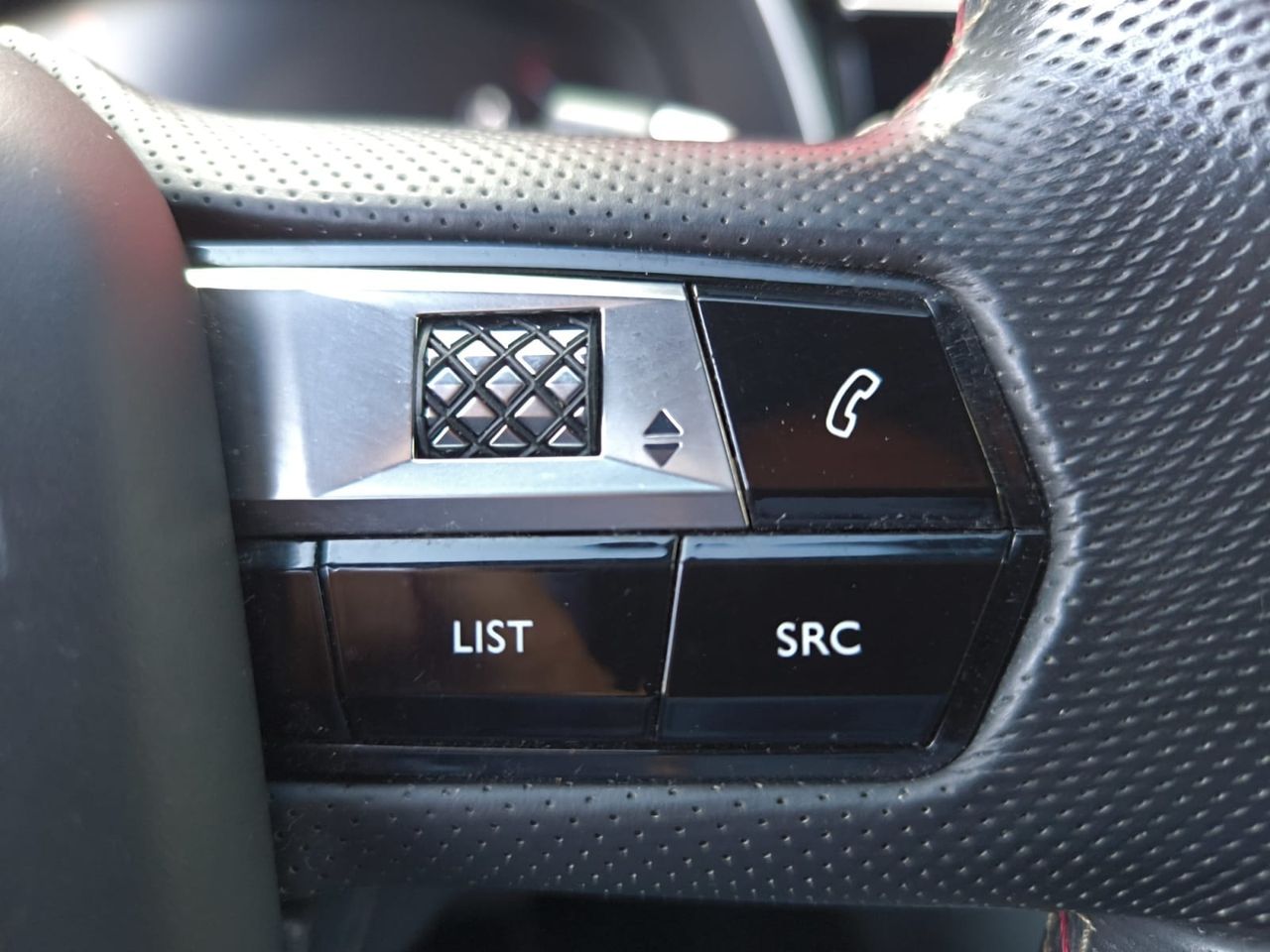 DS DS 7 CROSSBACK PURE TECH 180 CV PERFORMANCE  - Foto 2