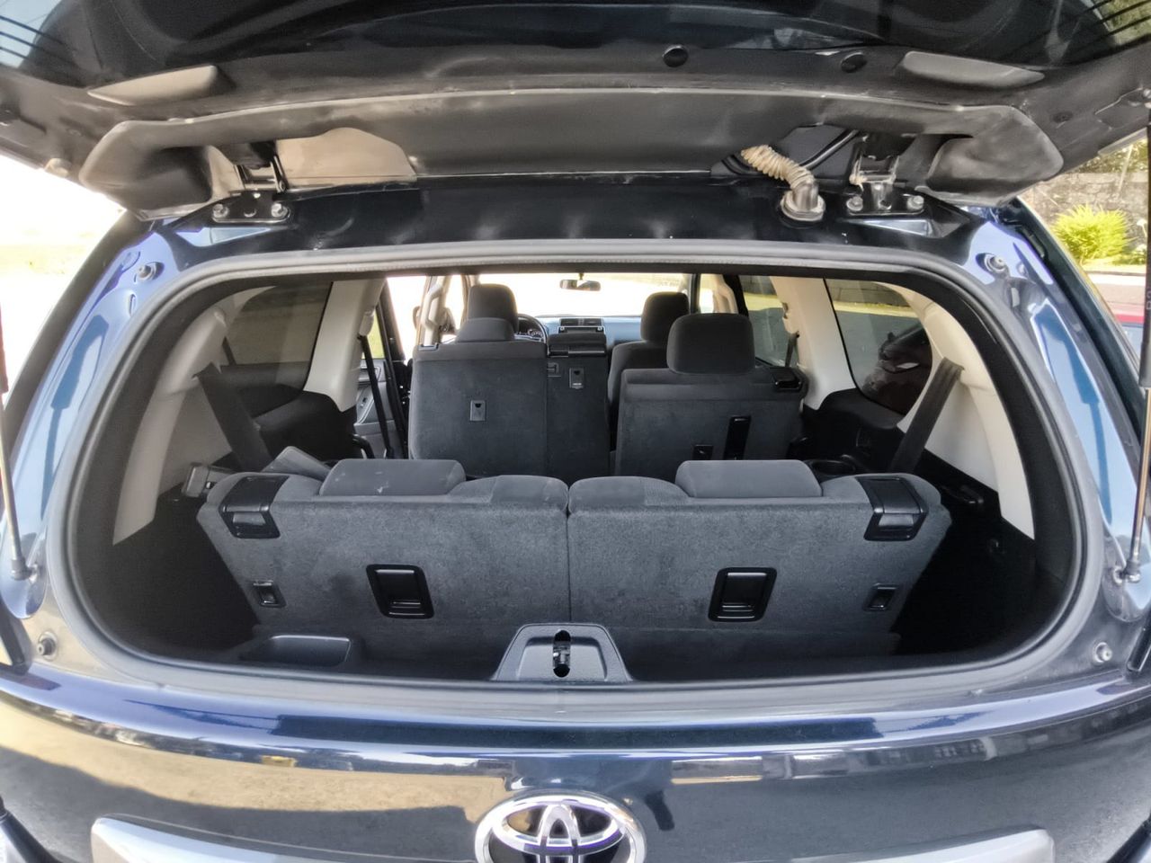 Toyota Land Cruiser 2.8 D 4D VX AUTO 7 PLAZAS  - Foto 2