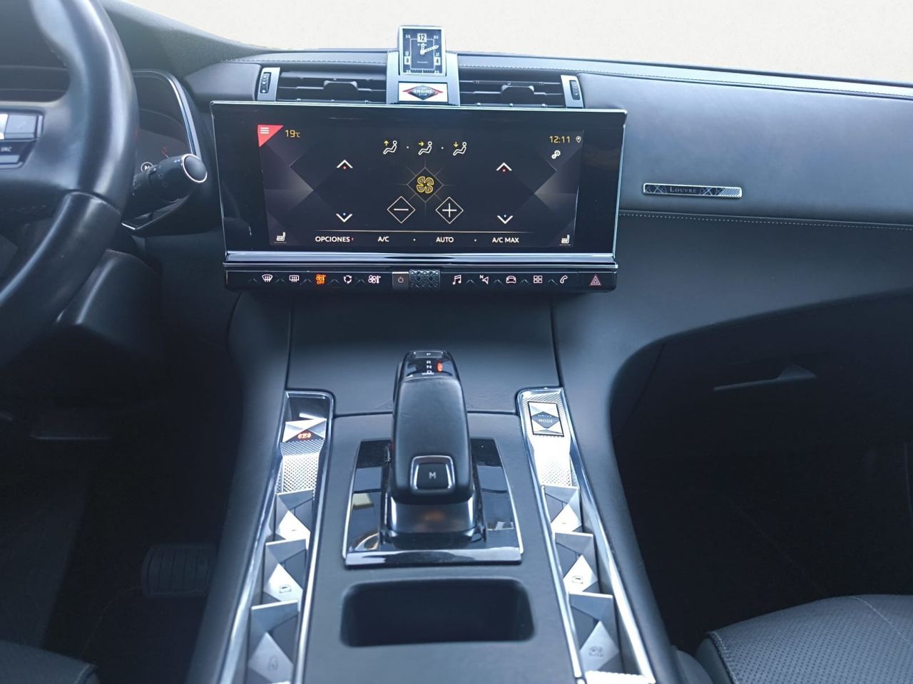 DS DS 7 CROSSBACK BLUE HDI 180 CV AUT LOUVRE  - Foto 2