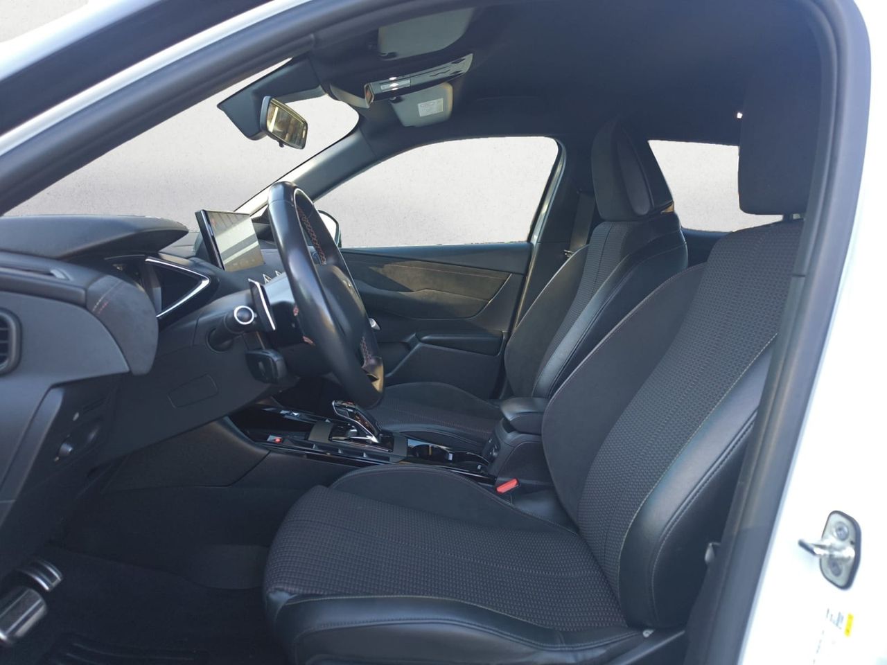 DS DS 3 CROSSBACK PURE TECH AUTOMATICO PERFORMANCE  - Foto 2