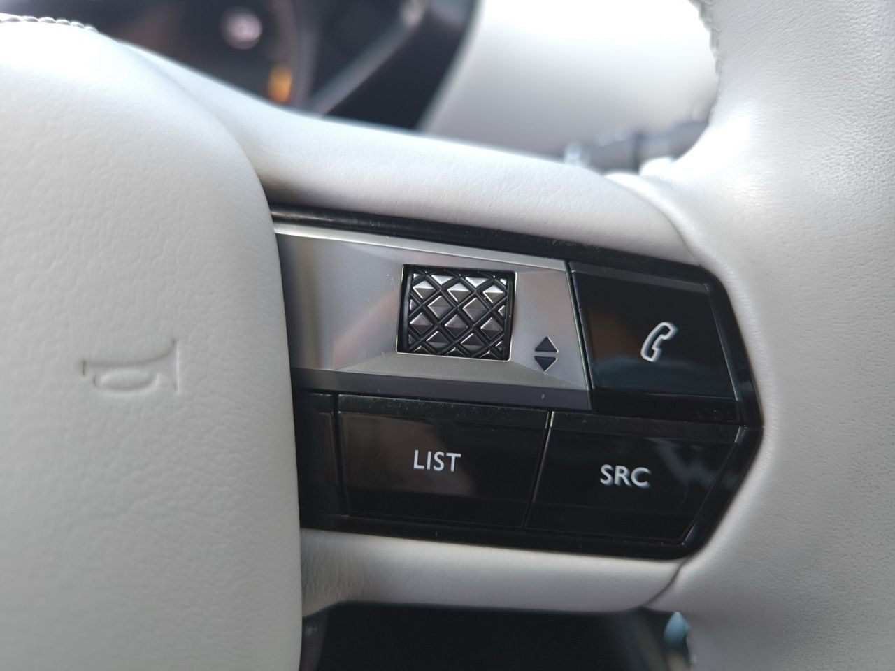 DS DS 3 Crossback PURE TECH 100 CV CONNECTED CHIC  - Foto 2