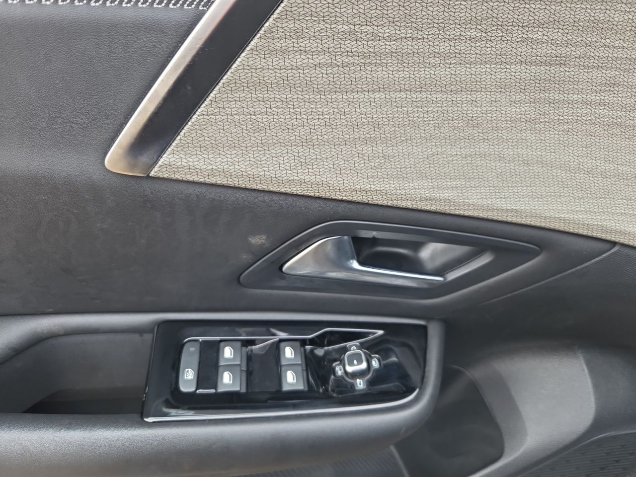 Citroën C5 X PURE TECH 180 CV EAT8 SHINE  - Foto 2