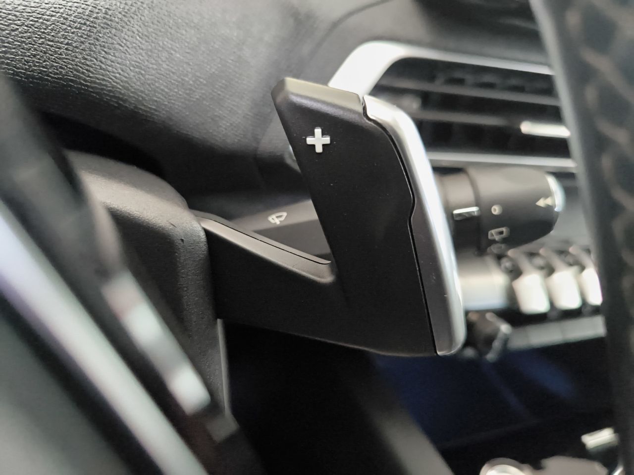 Peugeot 3008 Hybrid ALLURE PACK PLUG-IN HYBRID 225 e-EAT8  - Foto 2