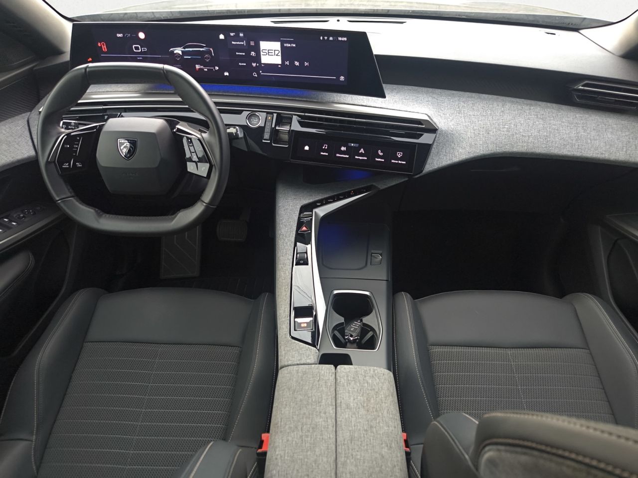 Peugeot 3008 Hybrid ALLURE HYBRID 145 e DCS6  - Foto 2