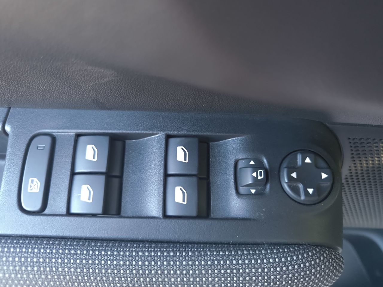 Citroën C3 Aircross SHINE BLUE HDI 100 CV  - Foto 2