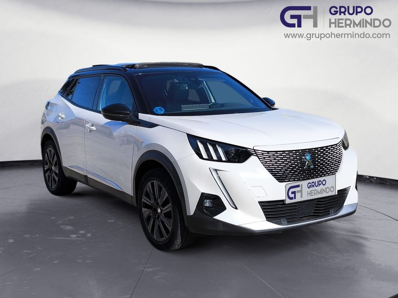 Peugeot e-2008 GT ELECTRICO 136 CV  - Foto 2