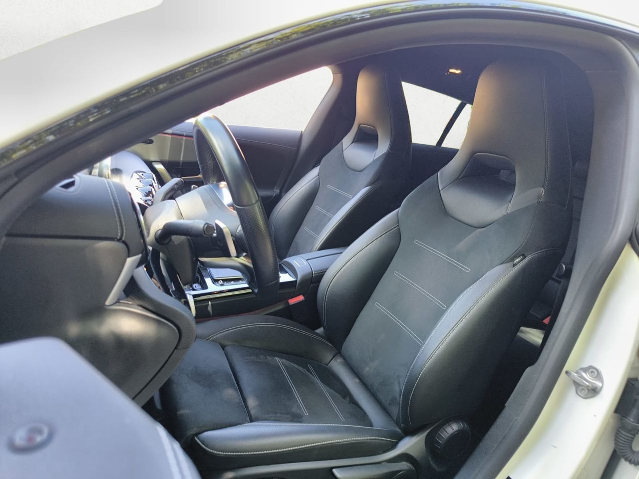 Mercedes CLA 200 D DCT SHOOTING BRAKE  - Foto 2