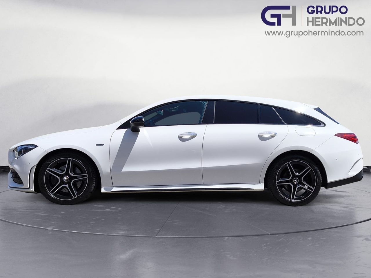 Mercedes CLA 200 D DCT SHOOTING BRAKE  - Foto 2