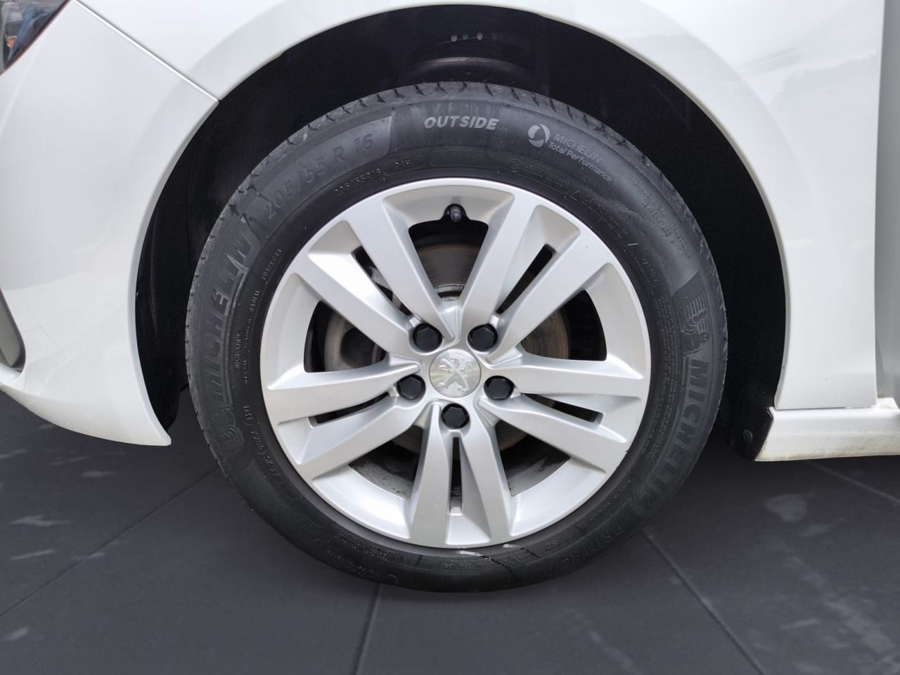 Peugeot 308 ACTIVE PACK BLUE HDI 100 CV  - Foto 2