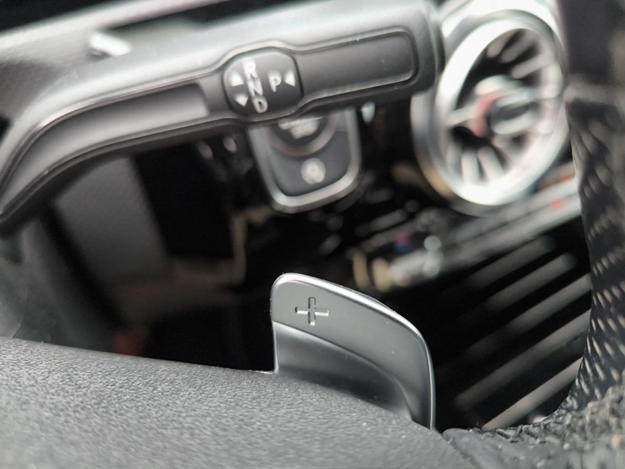 Mercedes Clase A 200 D AMG LINE + PAQUETE PREMIUM+ SMARTPHONE  - Foto 2