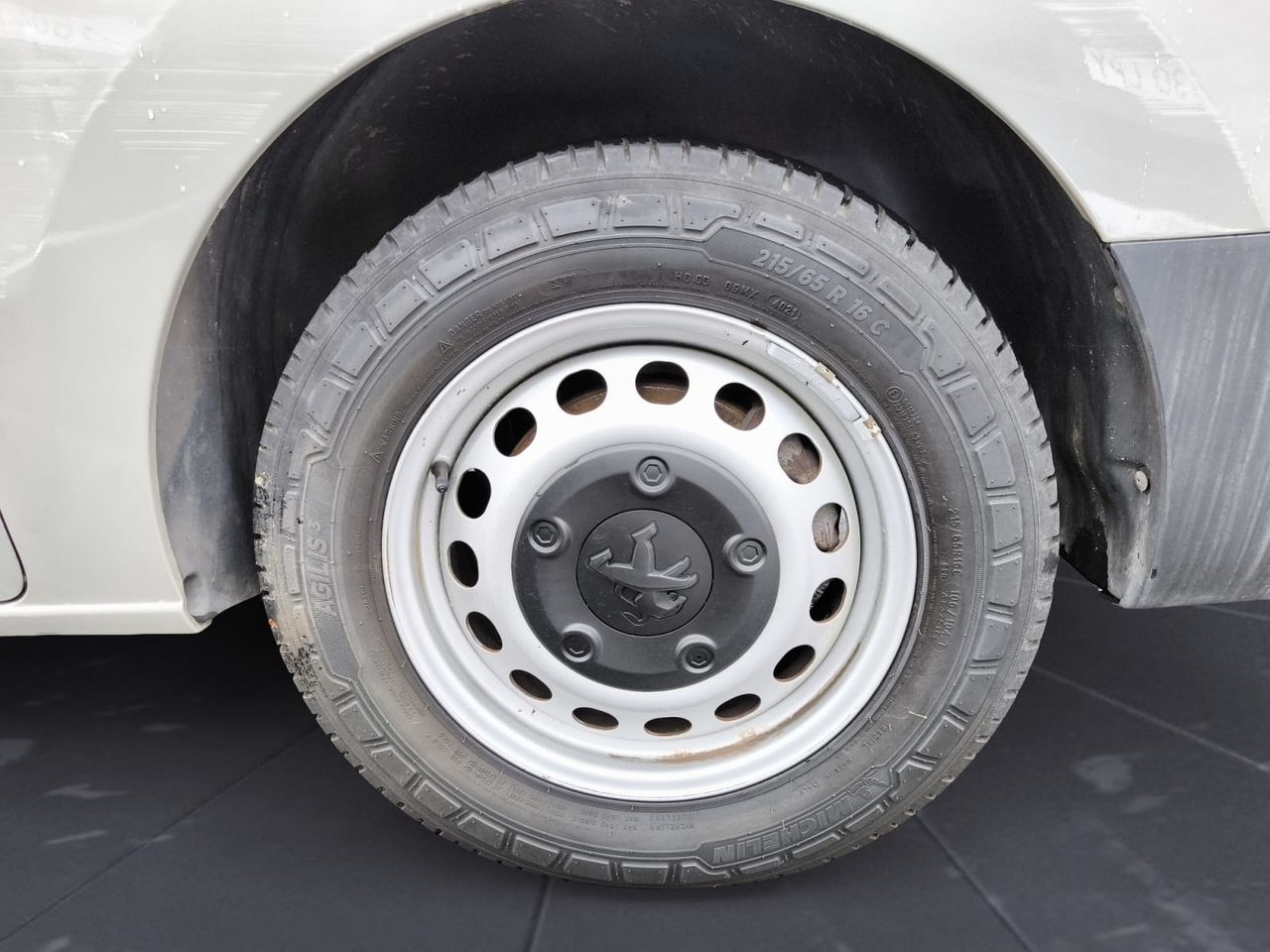 Peugeot Expert COMBI BLUE HDI 120 CV LONG 8 PLAZAS  - Foto 2