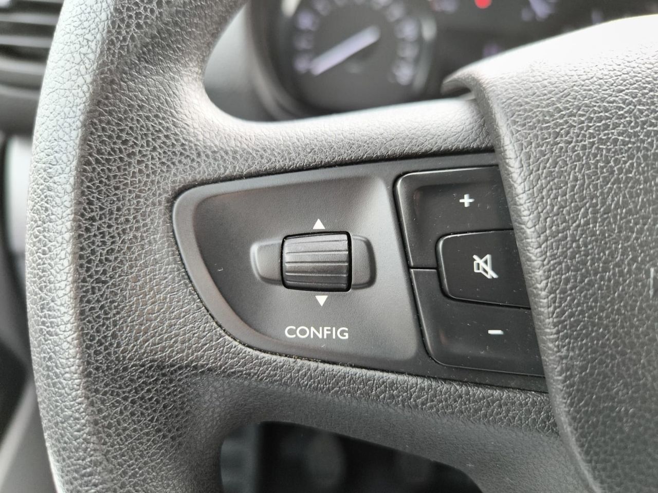 Peugeot Expert COMBI BLUE HDI 120 CV LONG 8 PLAZAS  - Foto 2