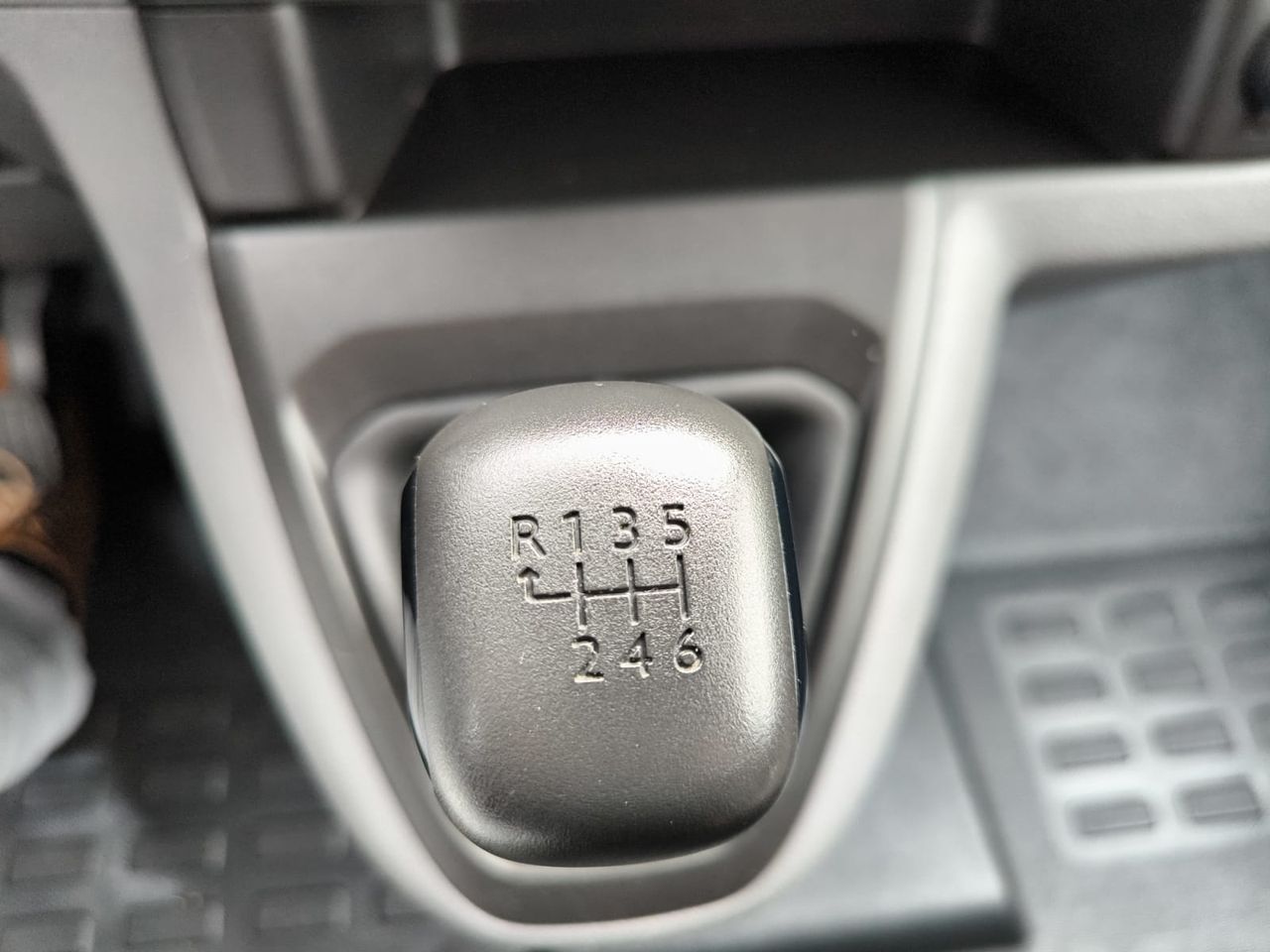 Peugeot Expert COMBI BLUE HDI 120 CV LONG 8 PLAZAS  - Foto 2