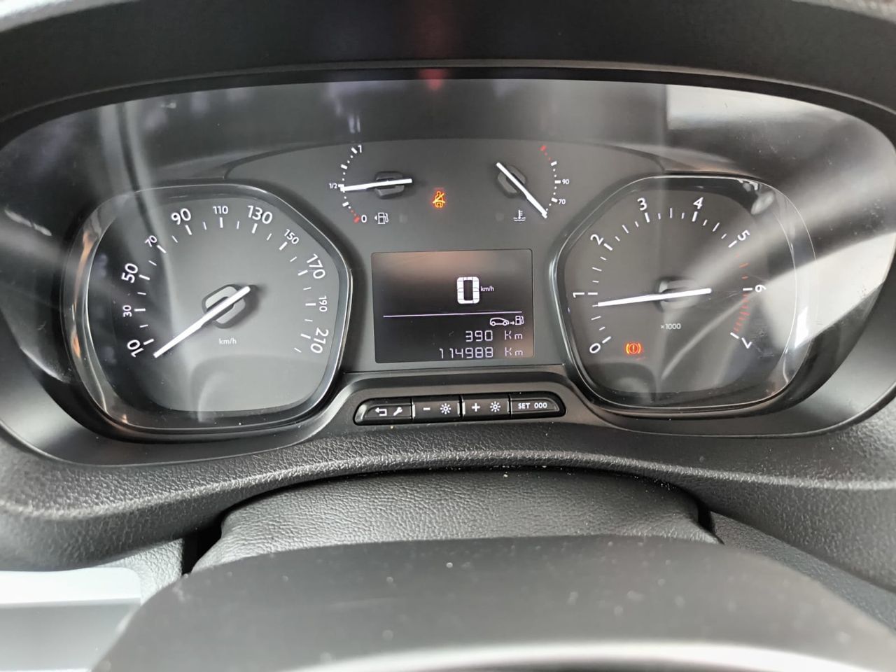 Peugeot Expert COMBI BLUE HDI 120 CV LONG 8 PLAZAS  - Foto 2