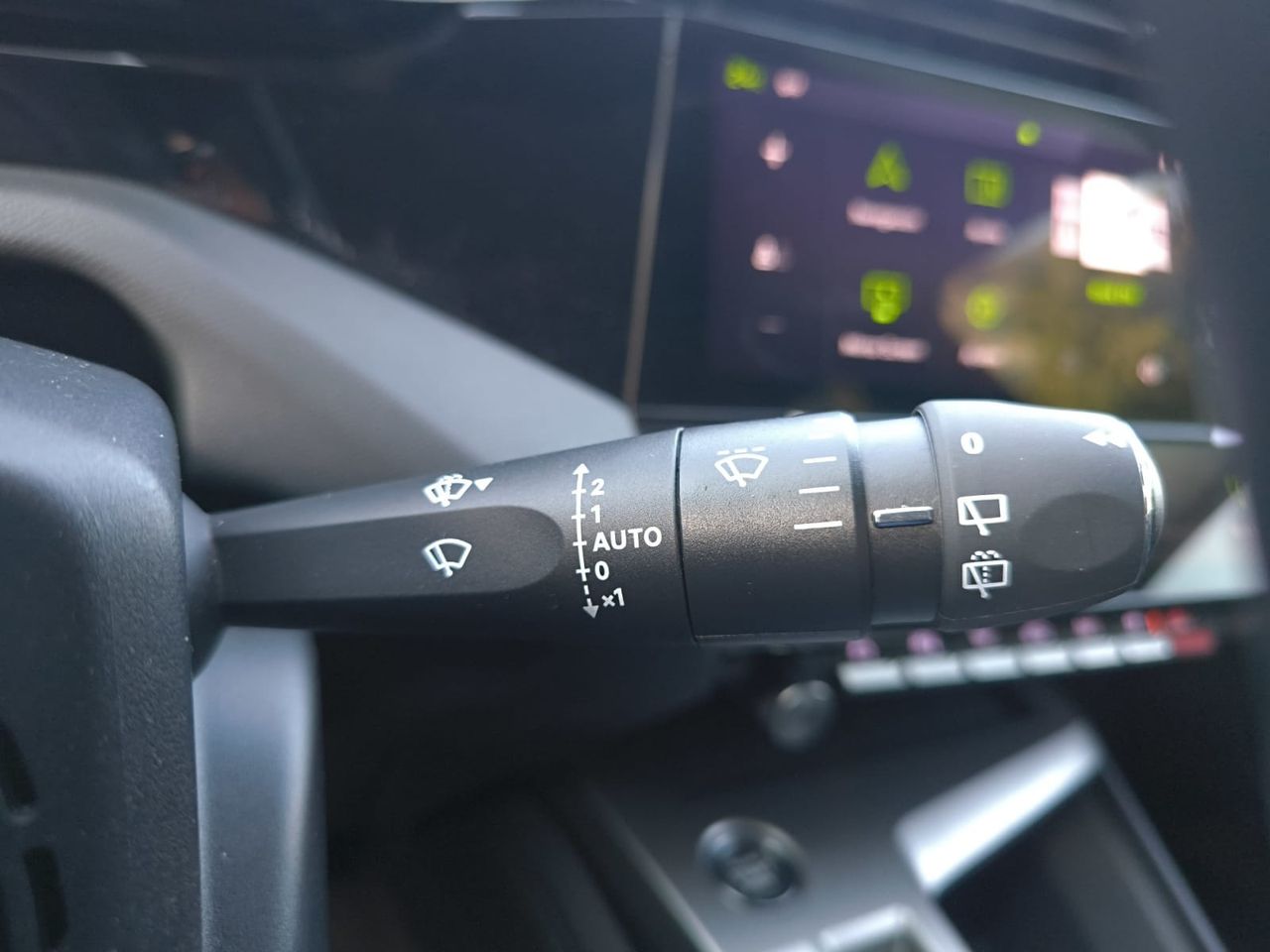 Peugeot 308 SW ALLURE BLUE HDI 130 CV  EAT8  - Foto 2