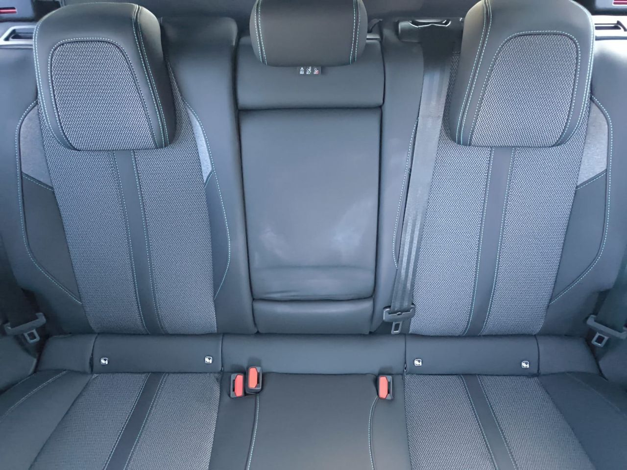 Peugeot 308 SW ALLURE BLUE HDI 130 CV  EAT8  - Foto 2