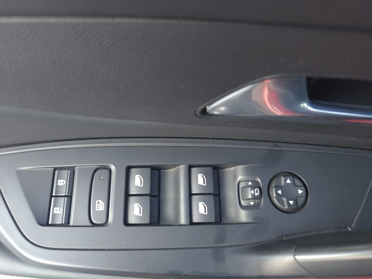 Peugeot 308 SW ALLURE BLUE HDI 130 CV  EAT8  - Foto 2