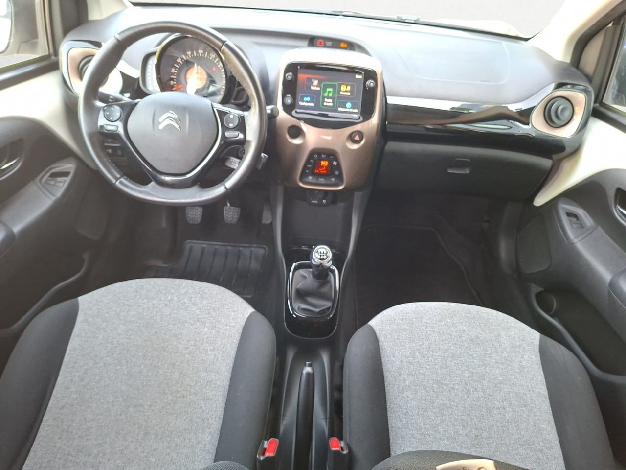 Citroën C1 VTI 72 S&S 5 PUERTAS ORIGINS  - Foto 2